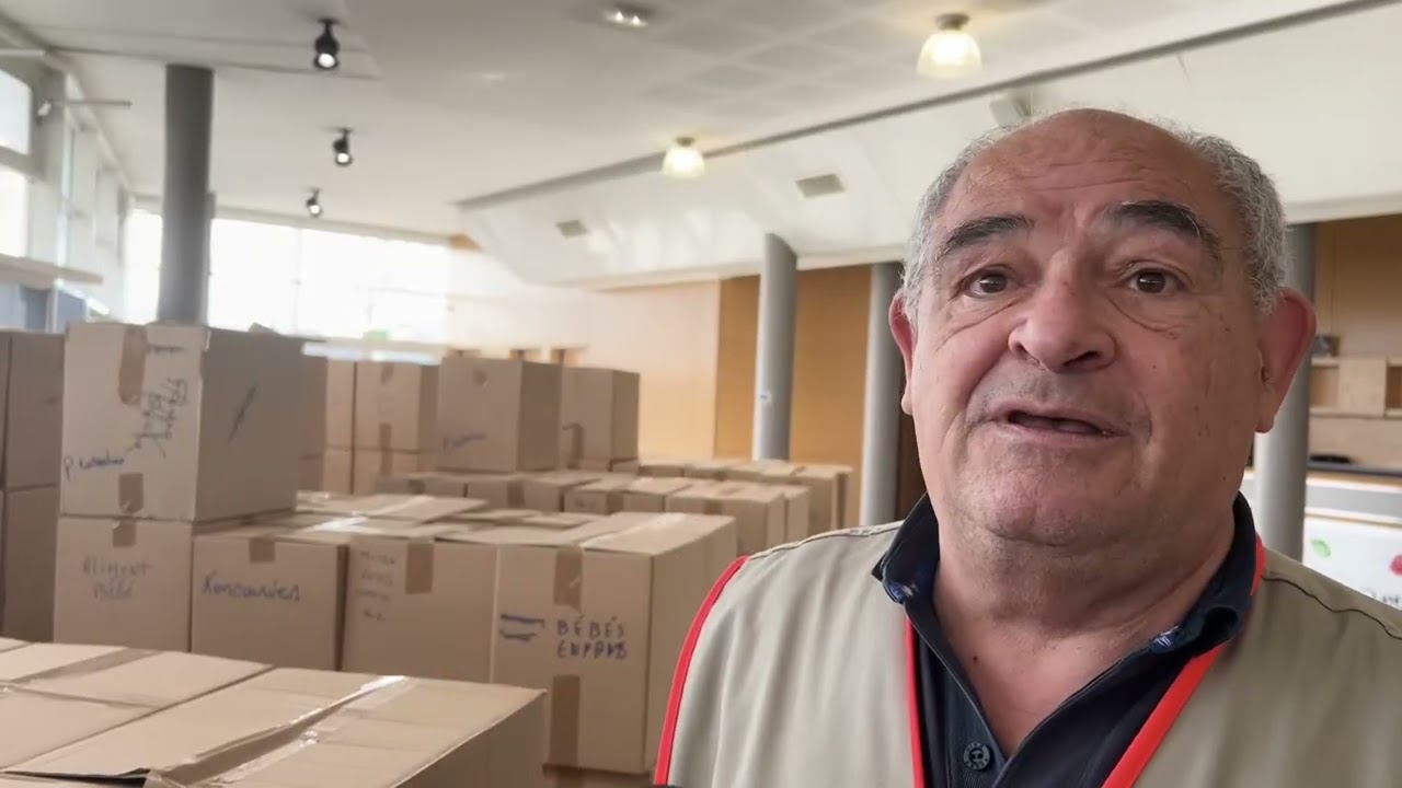 Dernière semaine de collecte pour Martigues Solidaire, le tri des denrées a commencé à la Halle.
