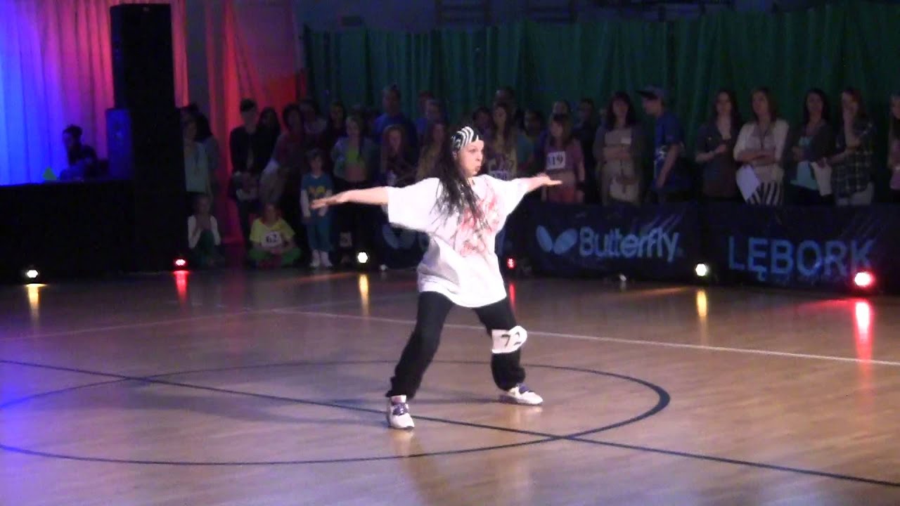 Natalia Kubica 1 miejsce solo Hip Hop pow 16 lat międzynarodowy dzień tańca Lębork