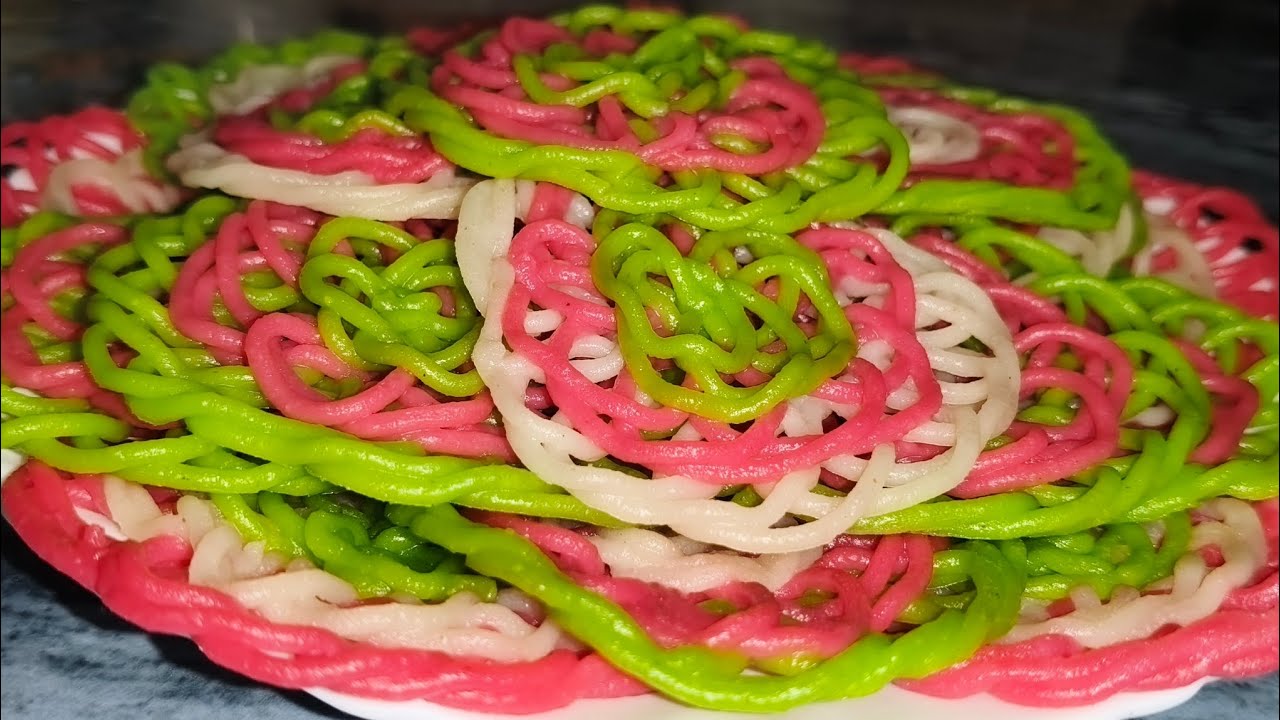 চালের গুঁড়ো দিয়ে নতুন ডিজাইনের পিঠা রেসিপি ||Ehidina Kitchen|| #recipe #newdesing 