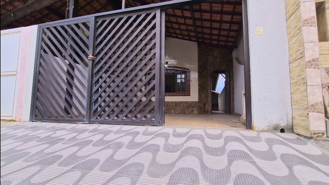 #VENDIDA Casa 🏠 a Venda 🏖  aceita permuta menor valor em Praia Grande 🌴 410 mil 💰
