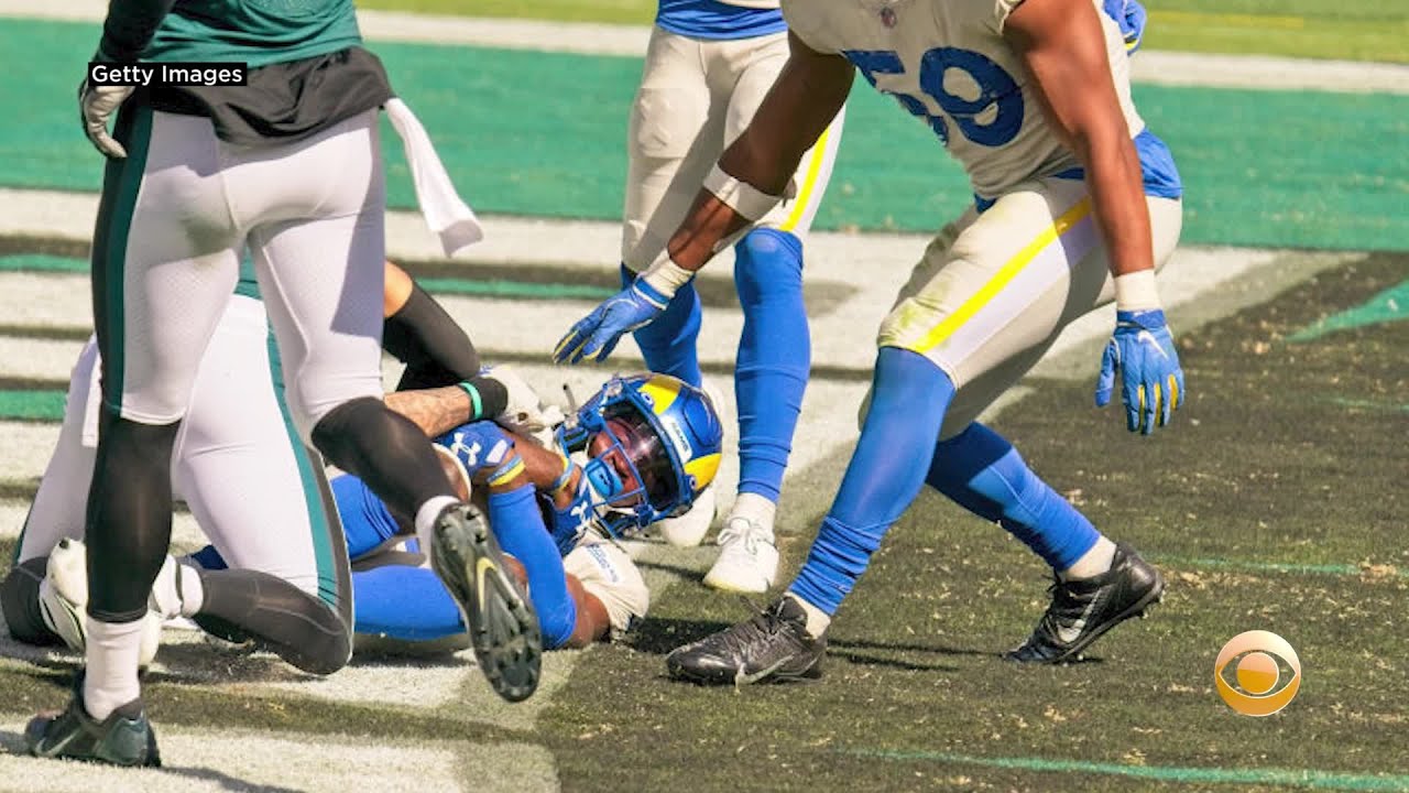 Carson Wentz 'Booed' By Digital Fans At Lincoln Financial Field During Eagles' 37-19 Loss To Los Ang