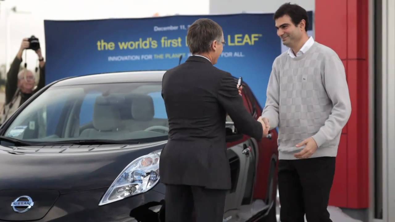 Delivery of the World's First Nissan LEAF