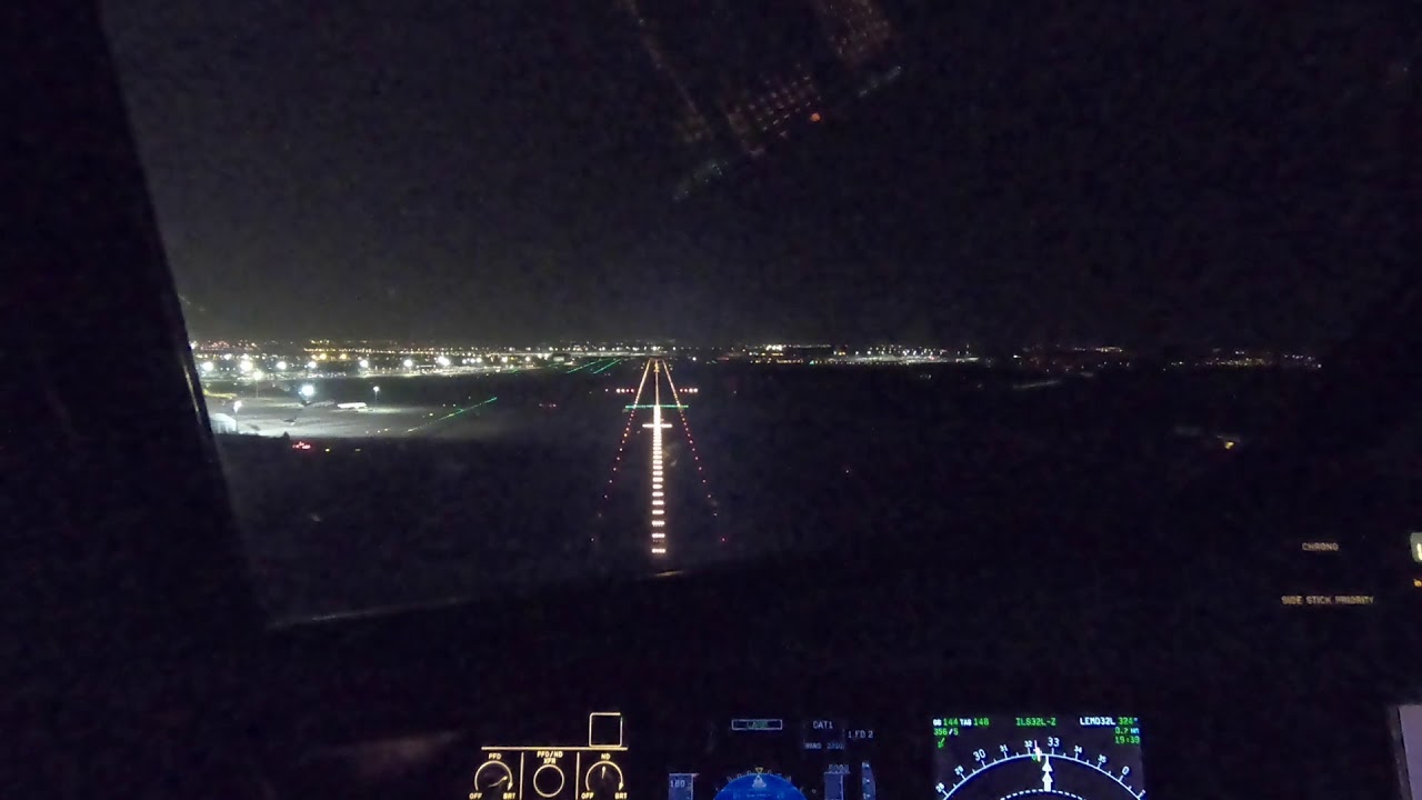 Заход на посадку по системе ILS на ВПП 32L BARAJAS