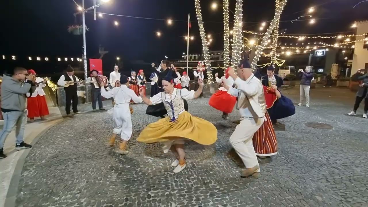 Traditional Bailinho of Madeira – Christmas in Câmara de Lobos 2025