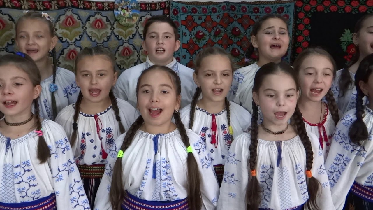 Sunt copil de Romanie - Grupuri vocale din zona Ramnicului