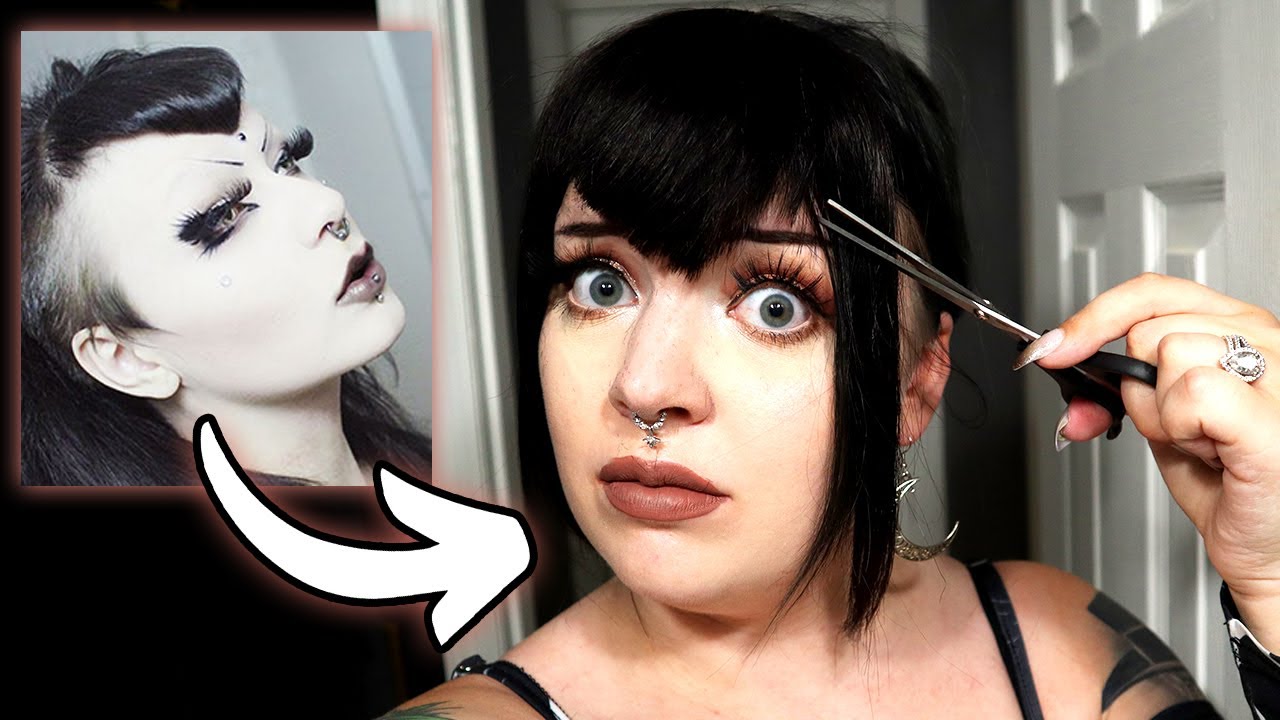 Trying Triangle Goth Bangs At Home! ✂️🖤