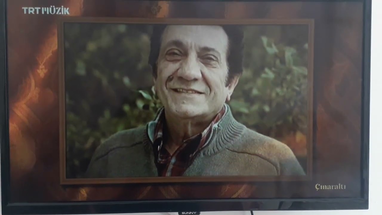 Esmerim biçim biçim , ölürüm Esmer için , izzet Altınmeşe