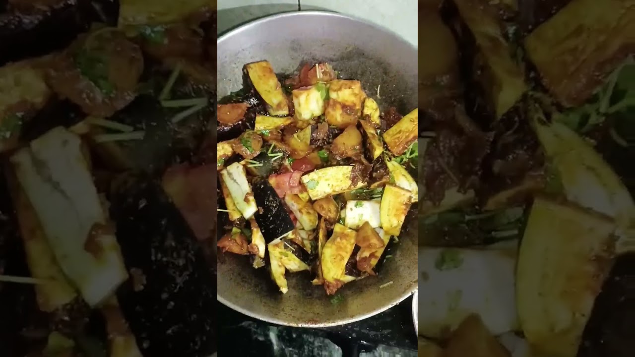 Began aur Urad ki bari ki sabji 👌#coockingvlog #homemaderecipes #cooking #cooking #recipe
