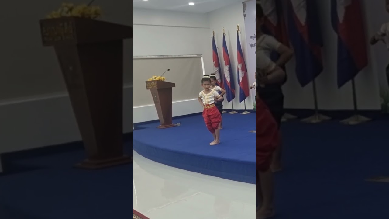 Sovanita dancing