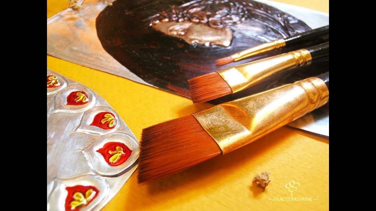 ¡Estos son los pinceles que uso para pintar en el repujado! ✂️