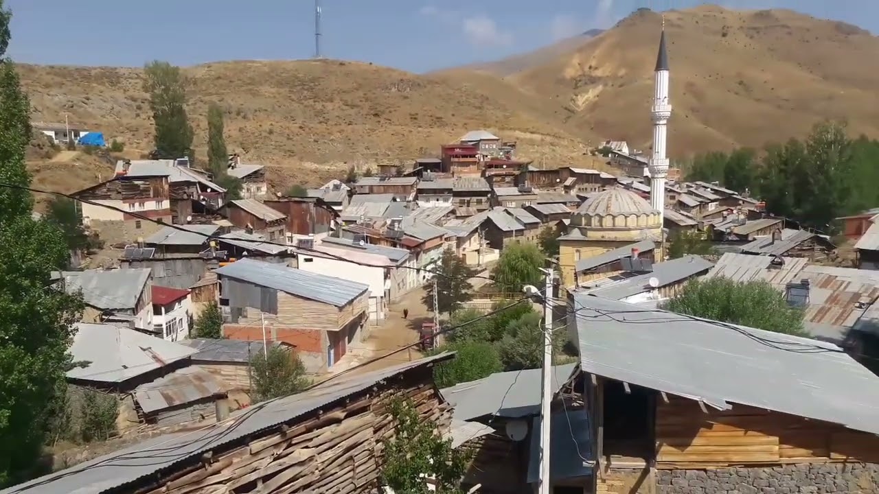 Çamlıkoz Köyü (ŞİİR DE HELE)...