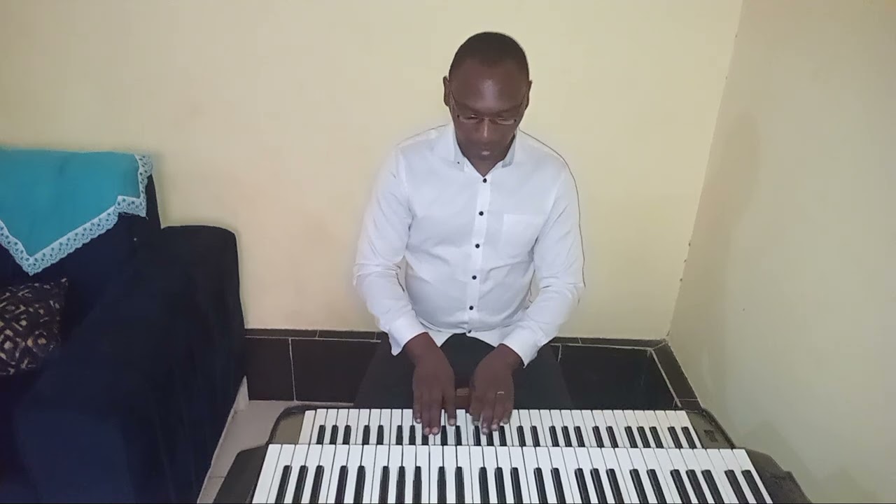 MWIMBIENI BWANA.  Na Davis Mileguko.   Ikishenyetwa na Pascal Ngonyani 