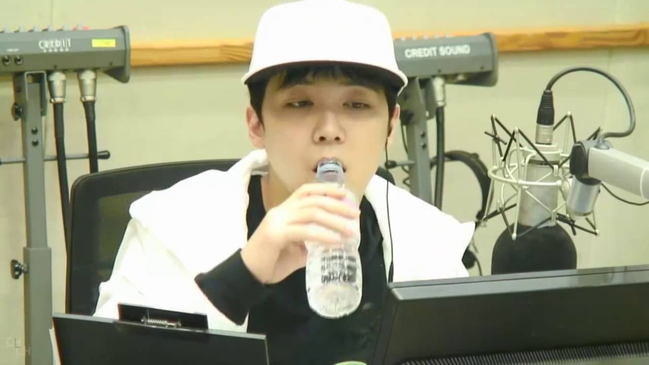 [720p]161018 DJ LeeHongGi - Kiss The Radio (Full)