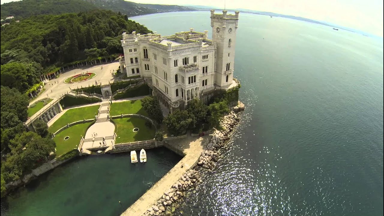 Castello di Miramare - Trieste, Italia - drone aerial video
