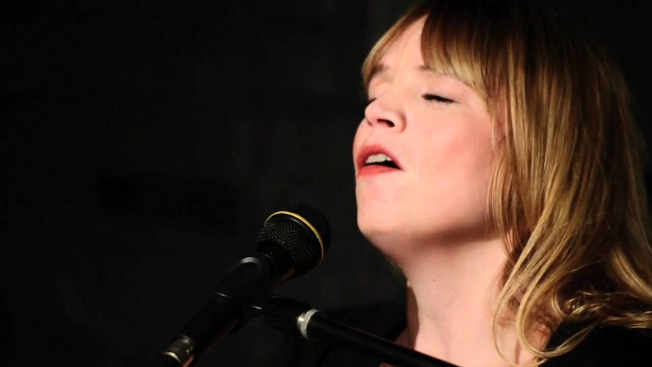 Ingrid Olava - Love Oh Love (Best Fit Session)