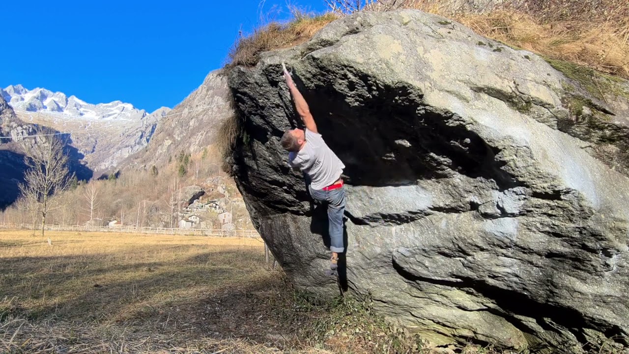 Aspettando Fred Nicole 8a (2nd Go) - Val Masino (Tarzan sector), Italy