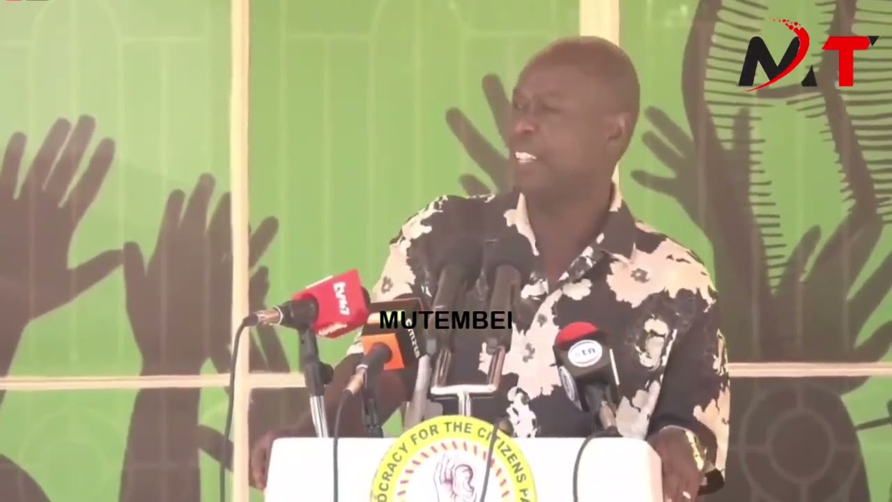 RUTO YOU HAVE NO BUSINESS TAKING FOOD TO MOUNT KENYA! WHEN GARISSA LOCALS ARE STARVING! GACHAGUA