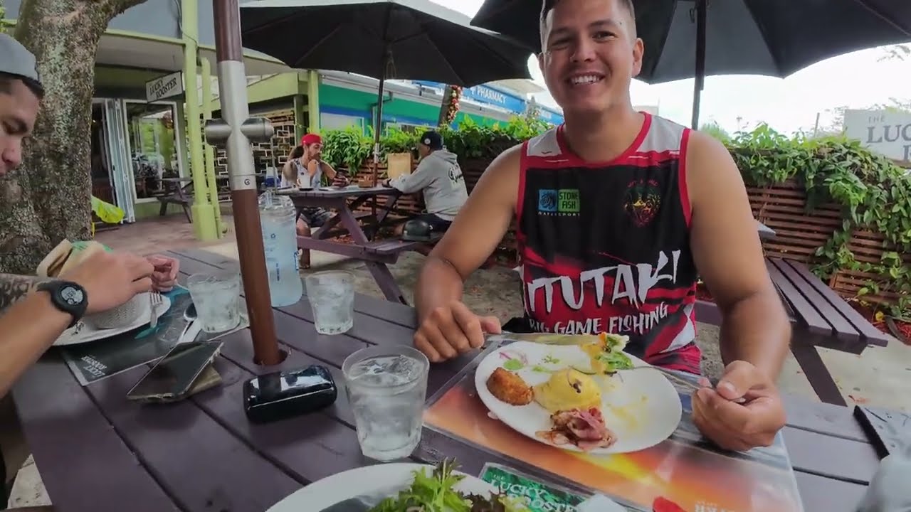 Coffee & raw fish, TAV purchase, eating with pigs | Day 3 - Rarotonga, Cook Islands