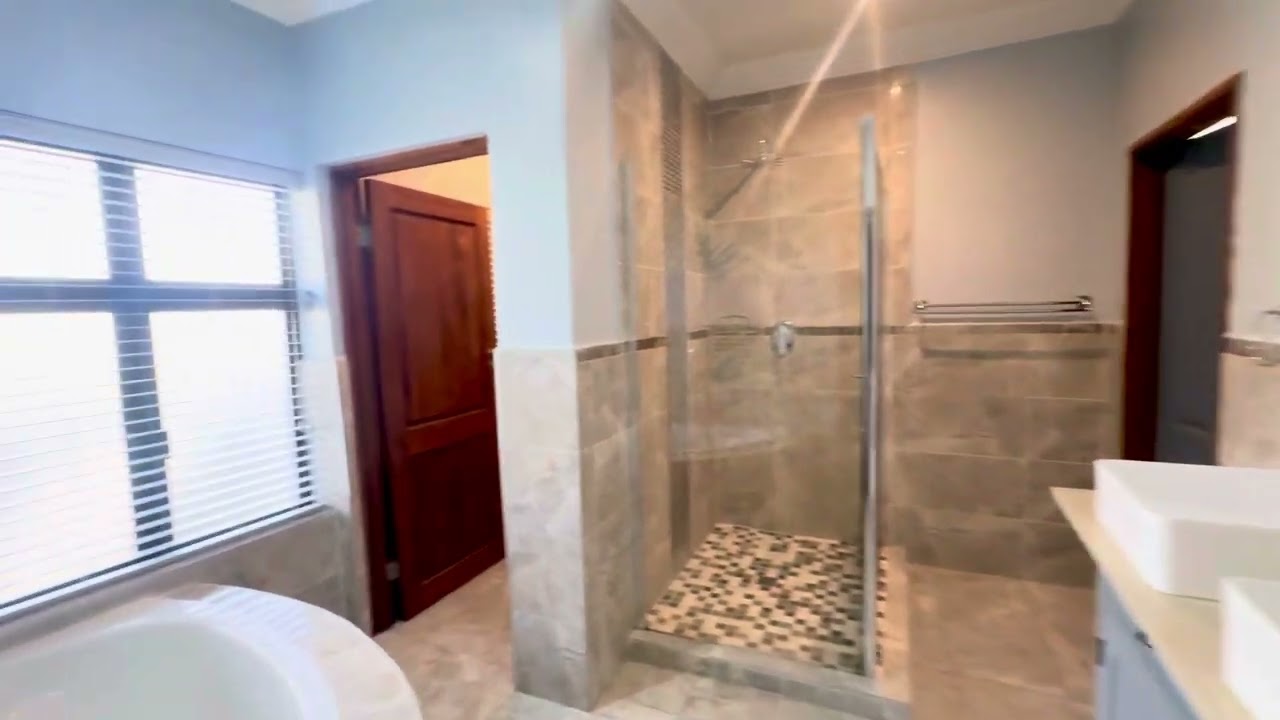 5 bedroom for sale in Helderwyk Brakpan