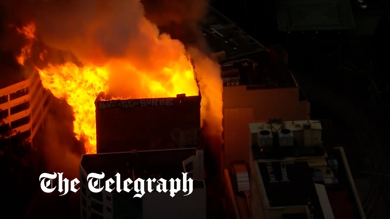 Over 100 firefighters battle blaze in abandoned building in Sydney
