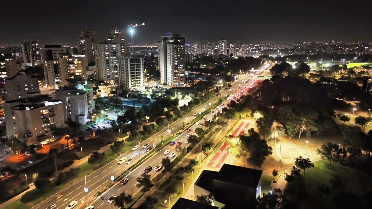  🇮🇱 Rishon LeZion West Memorial Garden Night Flight/Drone 4k ראשון לציון מערב-גן הזיכרון טיסת לילה 