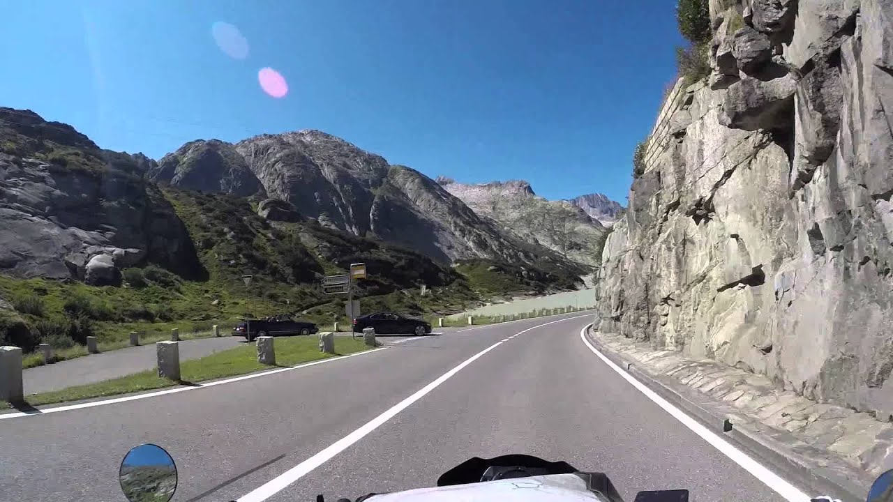 Motorcycle almost crash - very close call! Z1000