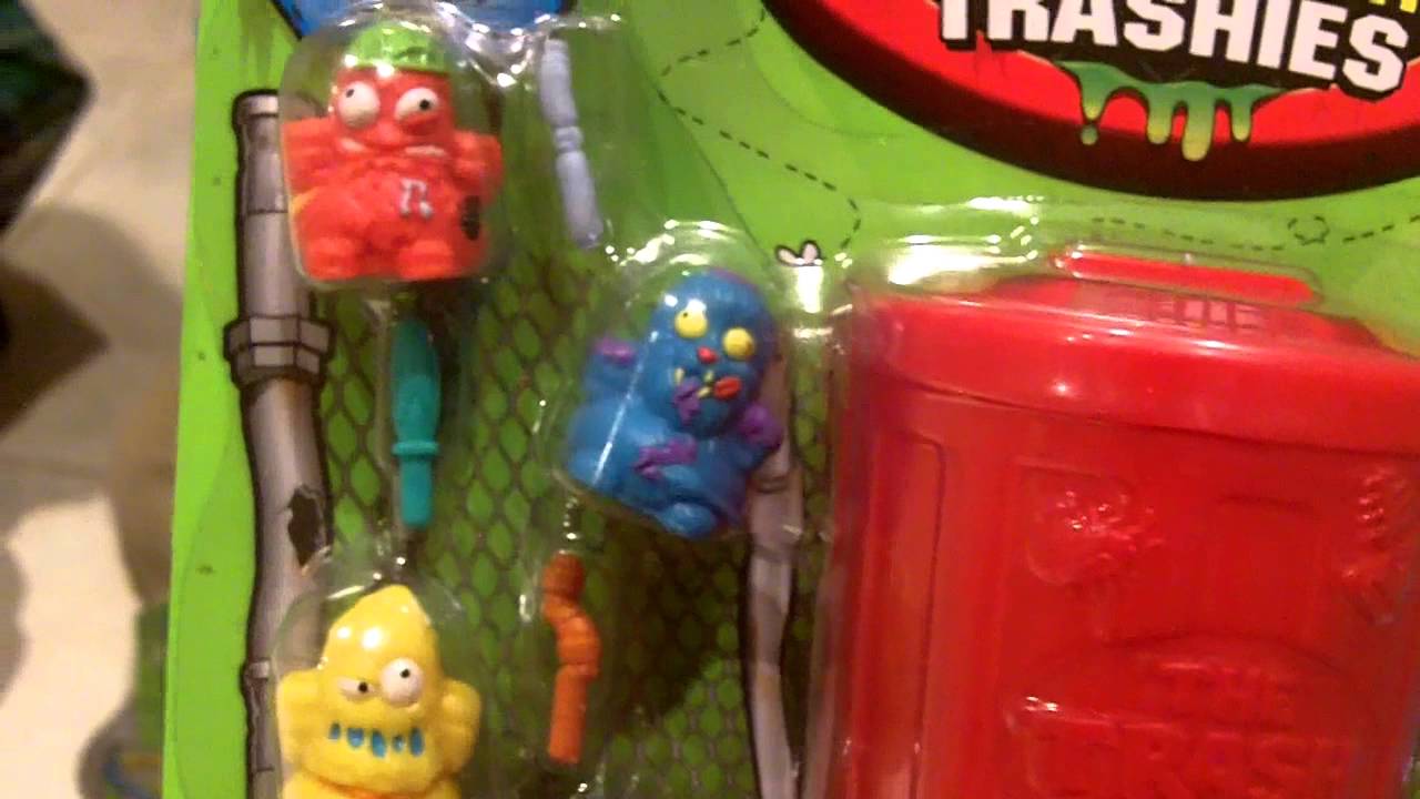 UFT Trash Pack Ultimiate Fighting Trashies Review Part 1