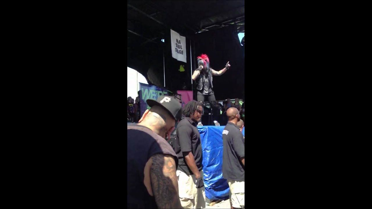 Sexting Botdf plus Jeffree Star