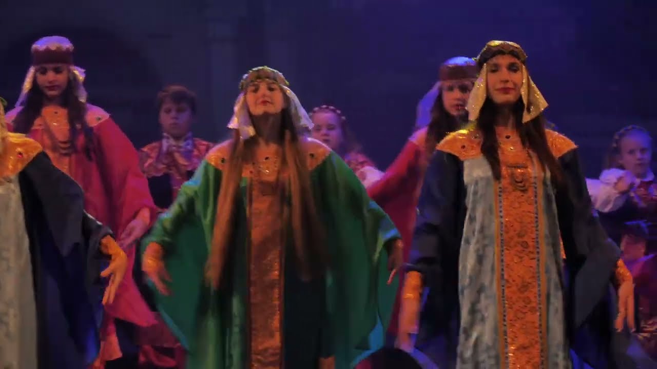 Клейноди та Слов'яни/Незламна пісня України