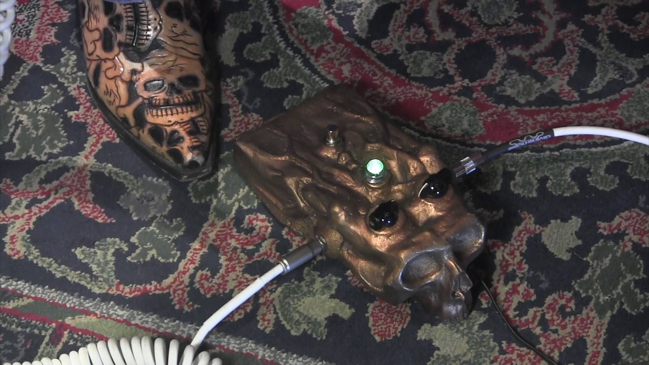 Dr No Art SkullFuzz limited edition Copper unique high gain fuzz of doom