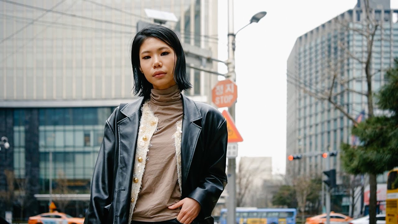 Seoul Fashion Week Fall Winter 2022 - Street Style (part one)