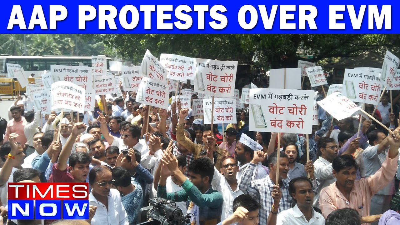 AAP Protests Over EVMs Outside The Election Commission Office