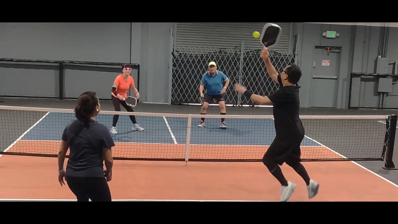 XSCAPE Match 2 : MANNY & JEAN (near side) vs HIEP & TANYA (far side) 60+ mix dubs, Westminster, CA.