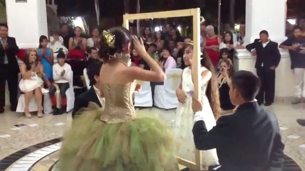 Luara Vanessa mirror