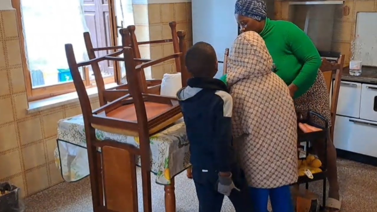 Mom life cleaning my kitchen and bathroom with my little Helpers 