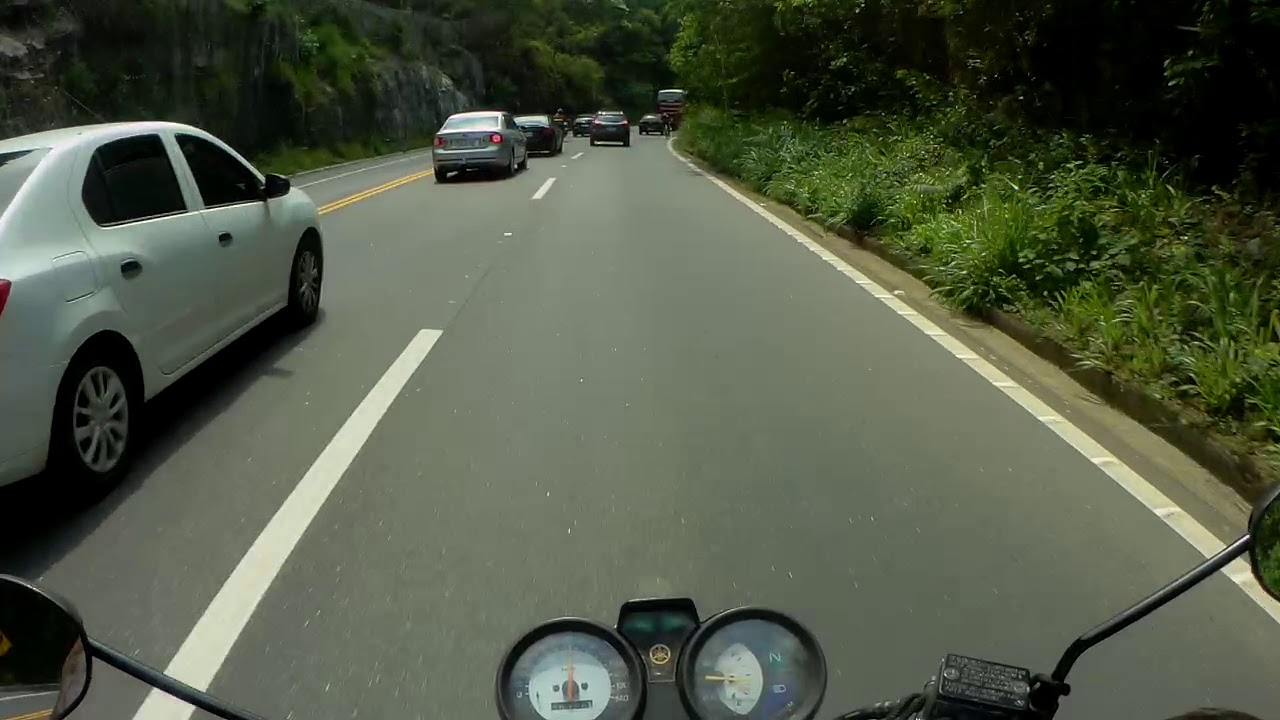 PEGUEI RODOVIA COM A YBR !