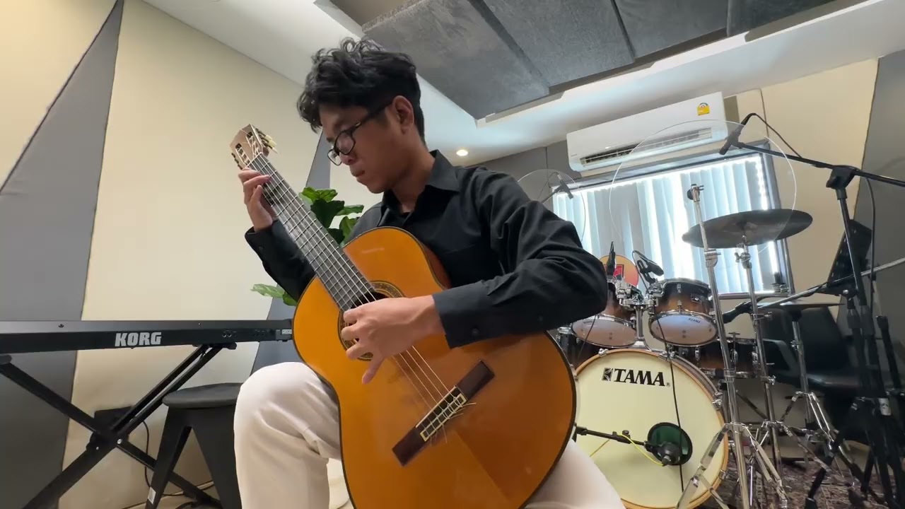 Prelude from Lute Suite BWV 997 by Johann Sebastian Bach | Best