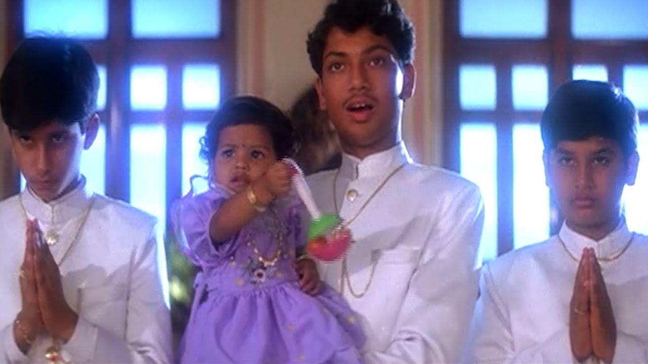 ठाकुर साहब के खान्दान में बेटी पैदा हुई | Venkatesh | Karisma Kapoor | Johny Lever | Anari