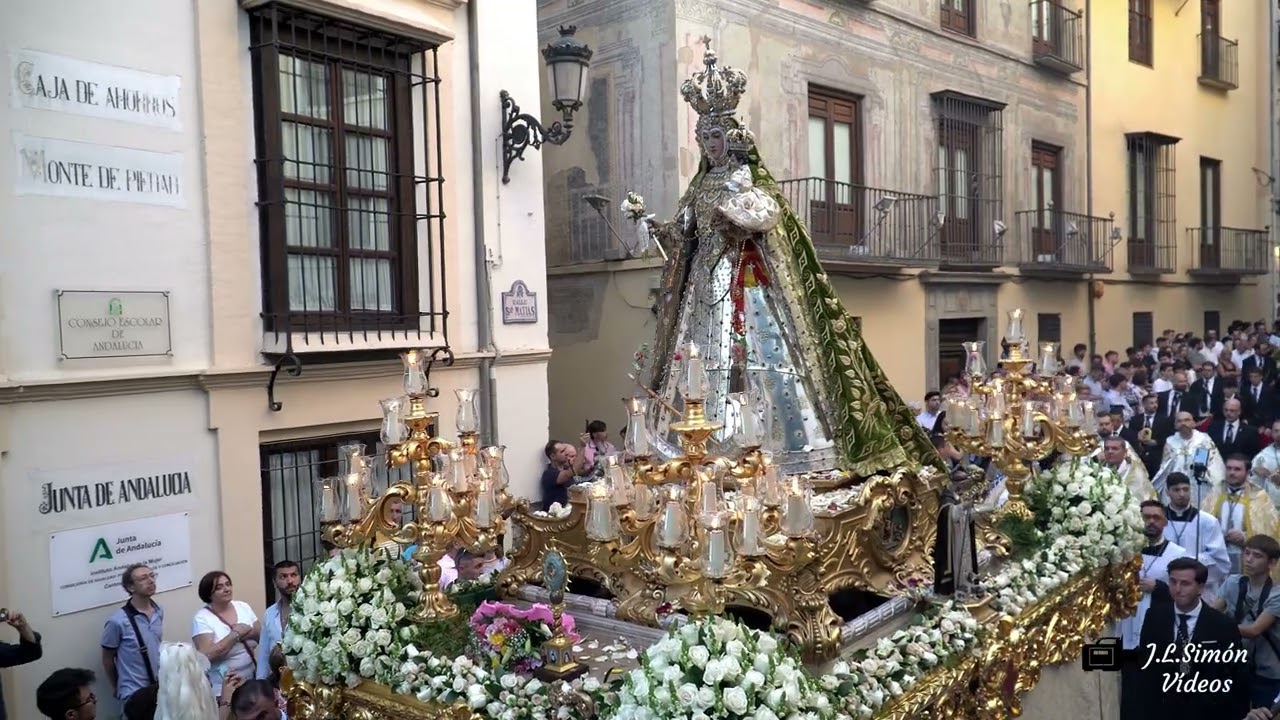 (4K) VIRGEN DEL ROSARIO DE GRANADA EN LA CALLE SAN MATIAS-ANGEL GANIVET 12-10-2023| #34ENC