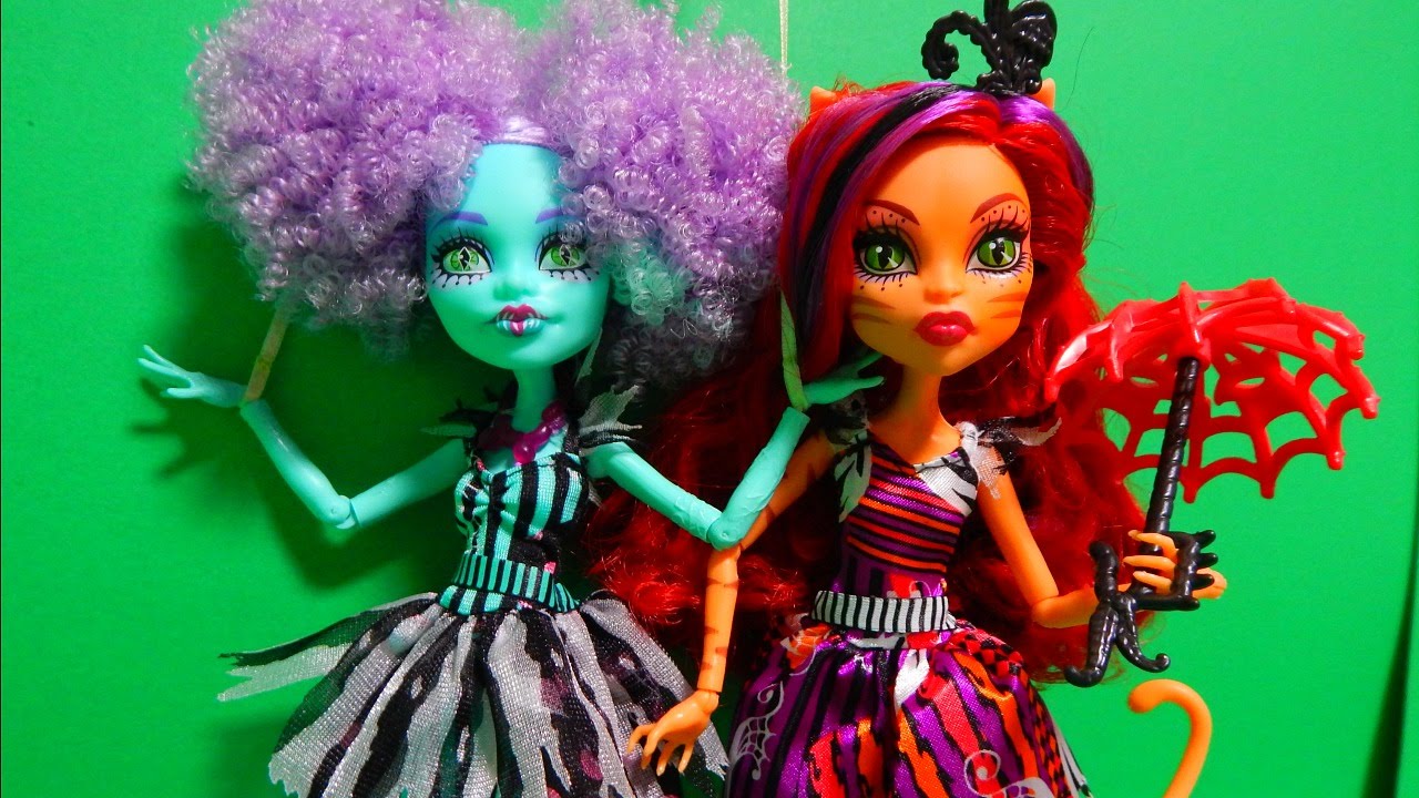 Monster High Freak du Chic Honey Swamp & Toralei Circus Dolls