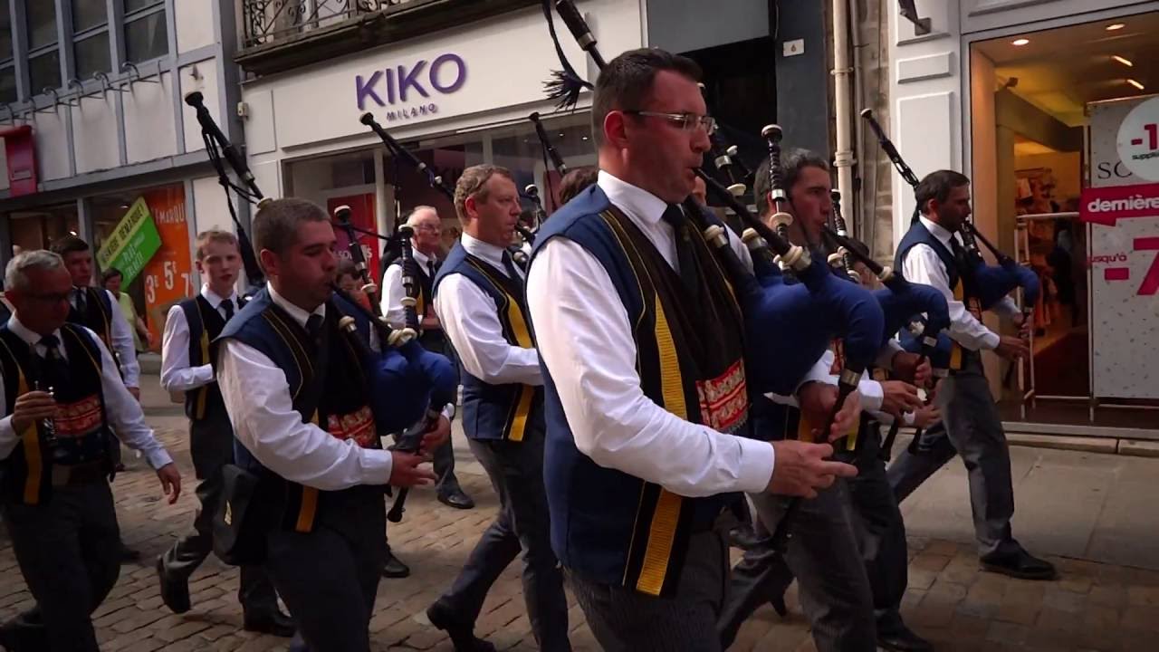 Festival de Cornouaille 2016.  Défilé du Bagadig Kemper