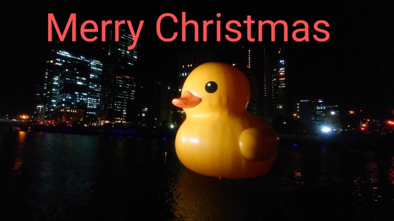 Rubber duck in Nakanoshima West,Osaka,Japan on Christmas Eve,2024 大阪　中之島ウエスト　ラバーダック