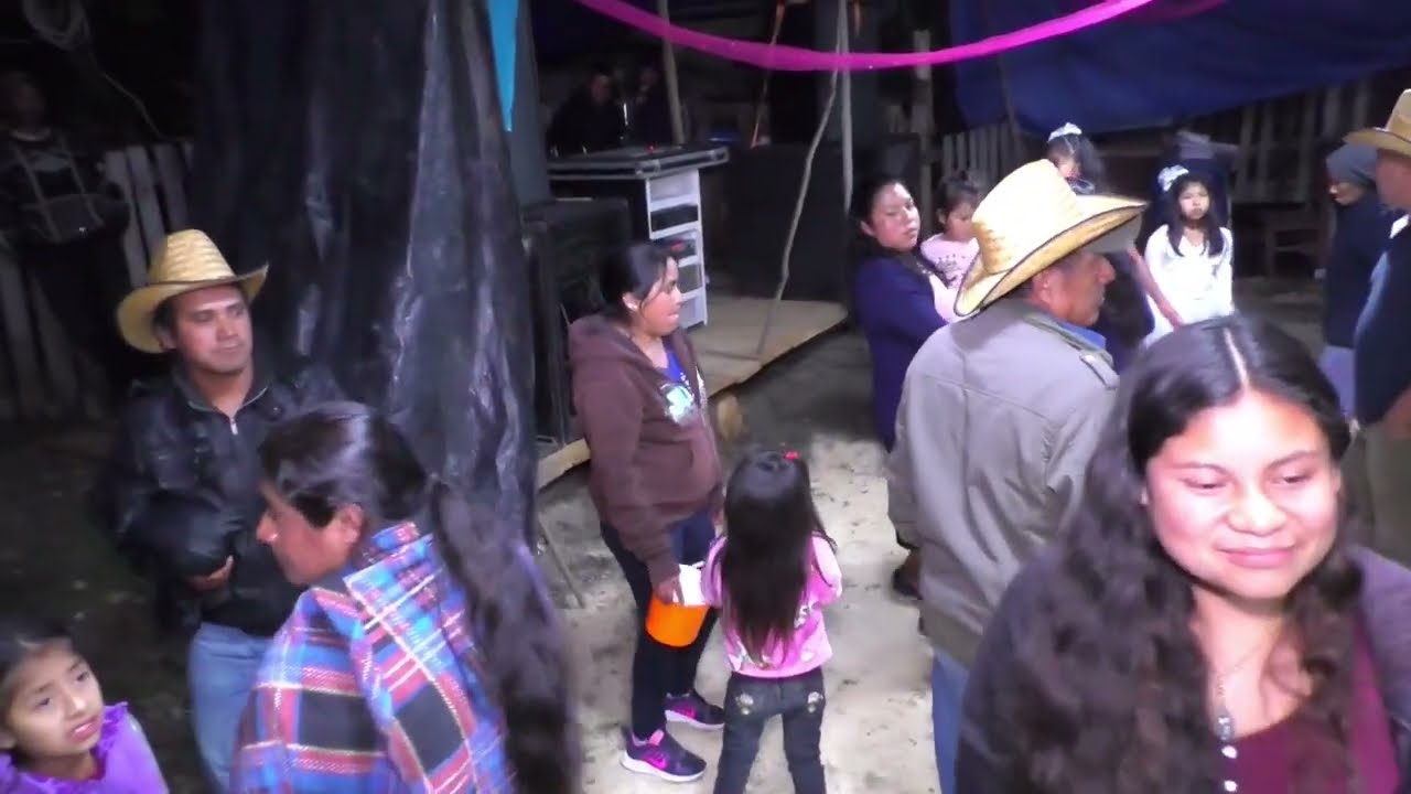 SANTO DOMINGO OZOLOTEPEC BAILE DE BAUTIZO
