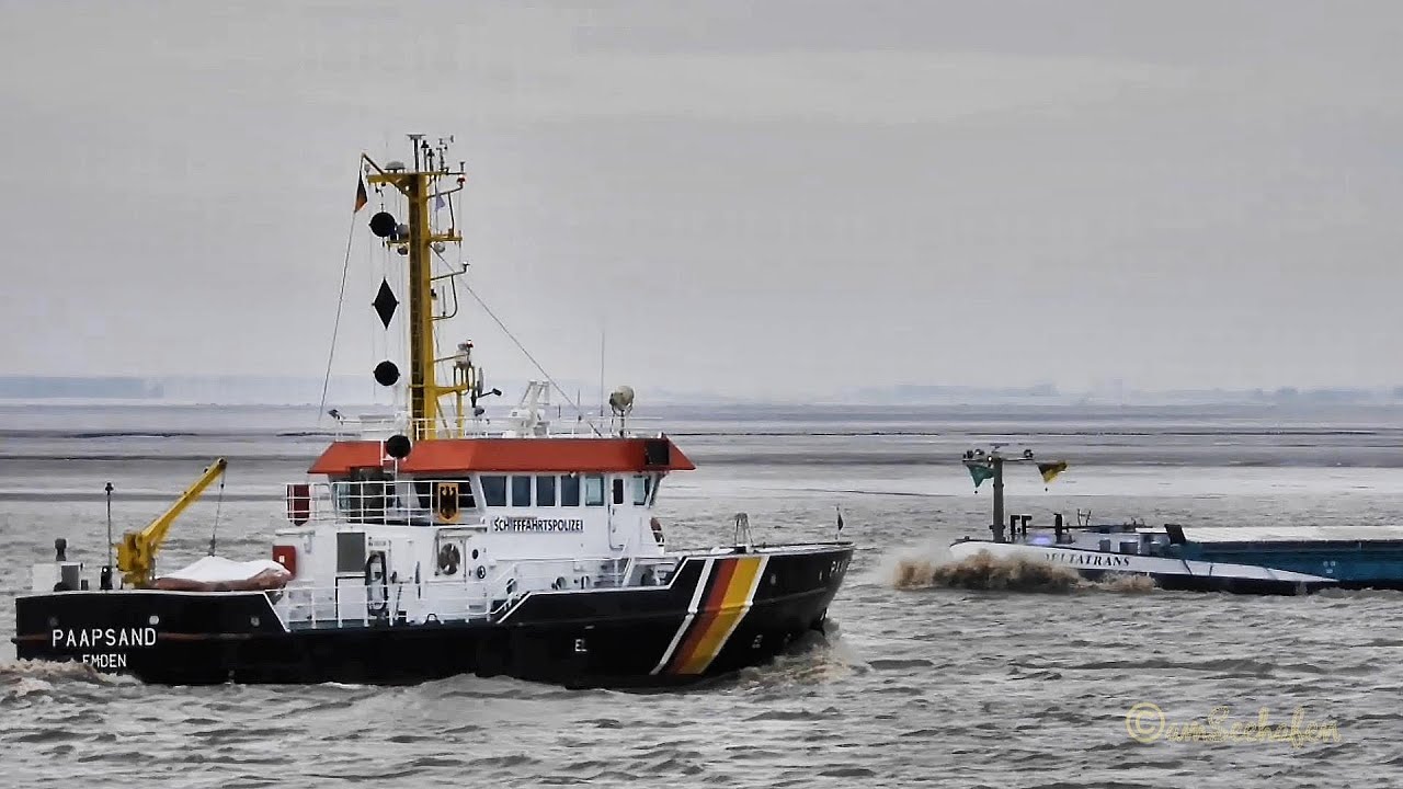 Emsrevier Dollart Emden Schiffsbegegnung inland cargo & survey ship meeting DELTATRANS & PAAPSAND