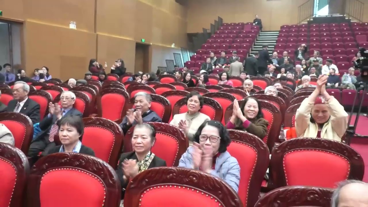 Nổi lửa lên em   Biểu diễn Trần Hữu Khởi