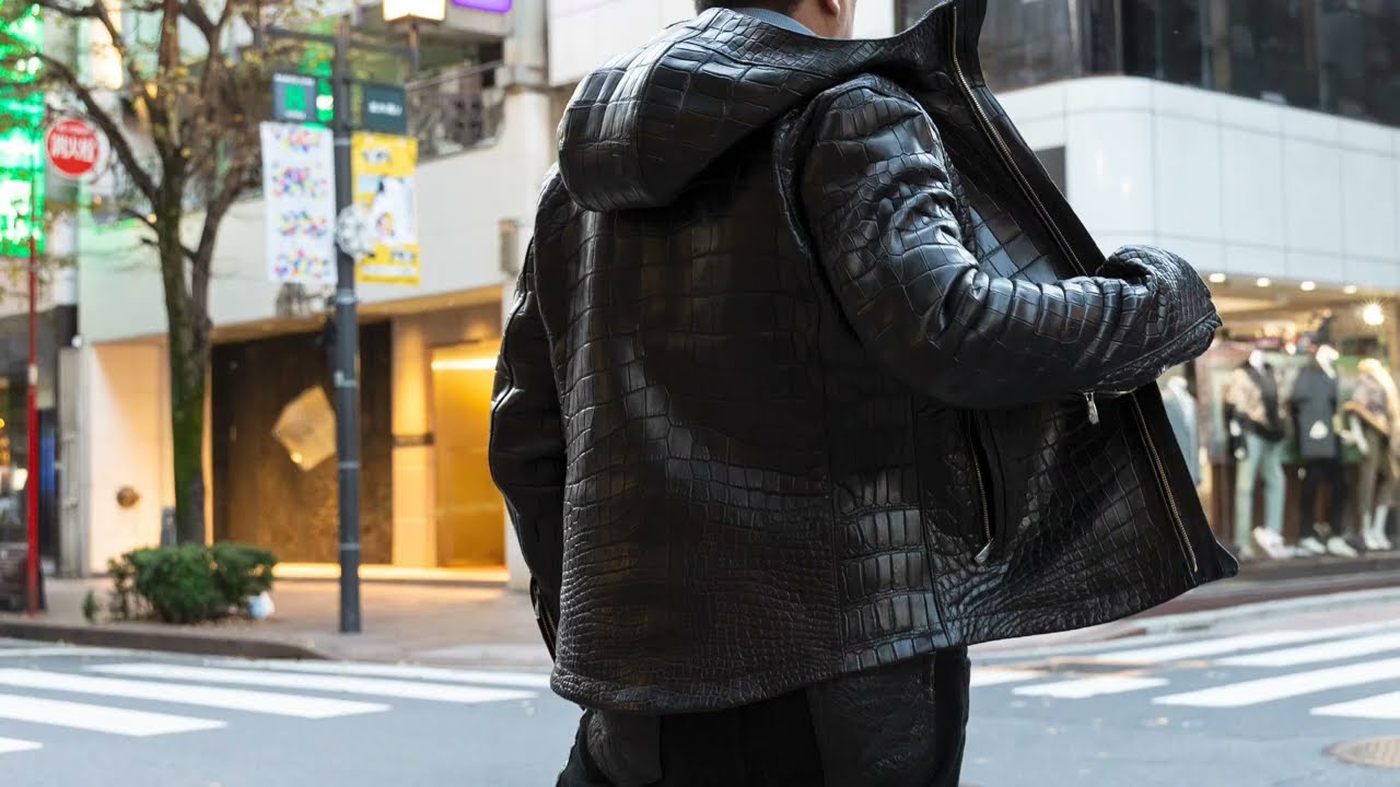 『Crocodile Dignity Hooded Parka』最上の革と熟練のクラフトマンシップ。