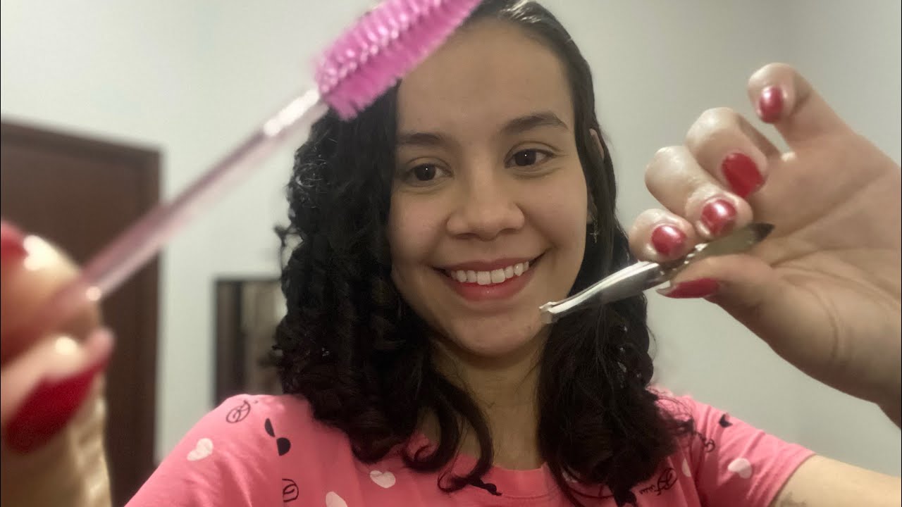 ASMR FAZENDO SUA SOBRANCELHA