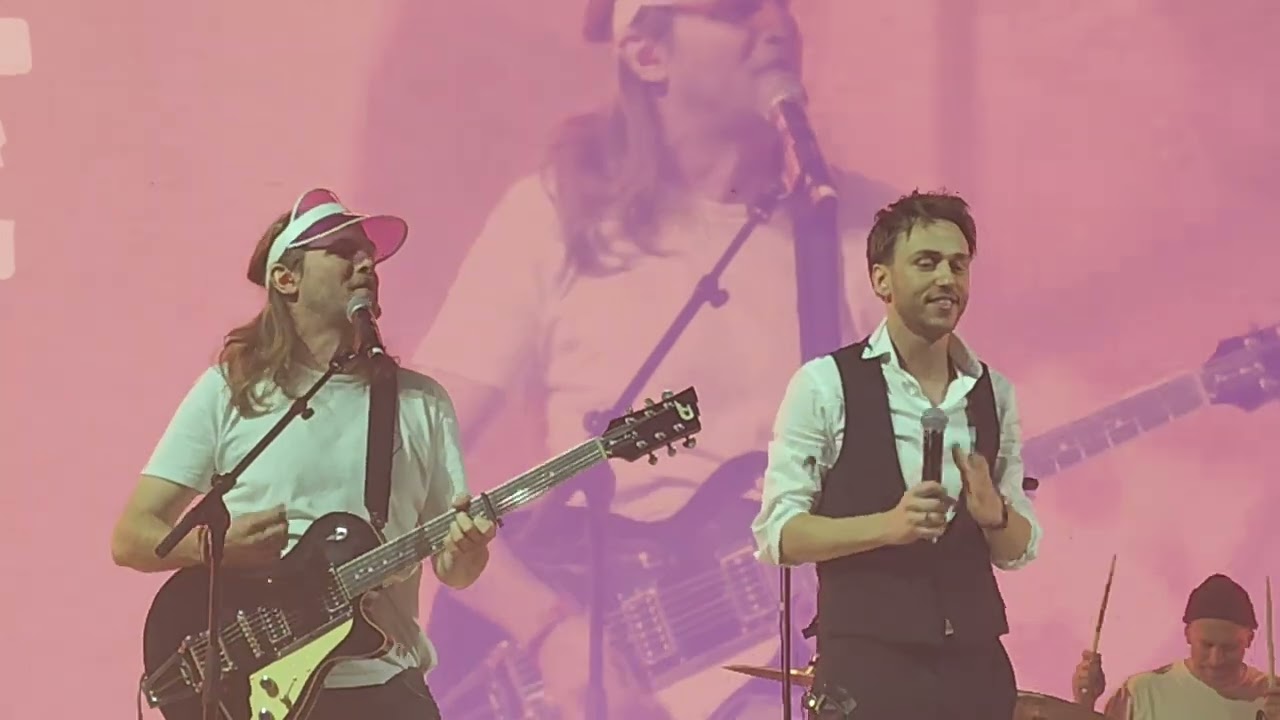 Sportfreunde Stiller & Clueso - Weihnachtskonzert Erfurt 