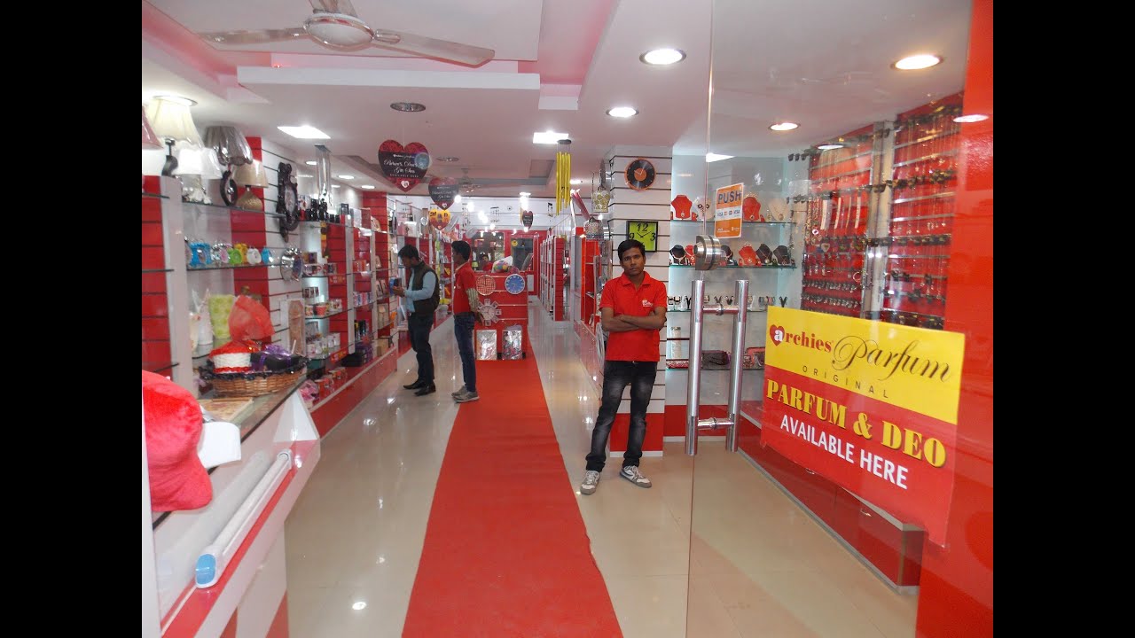 Giftage Gift Store interior look. Gift ideas for boys, gift ideas for men, gift ideas for girls.