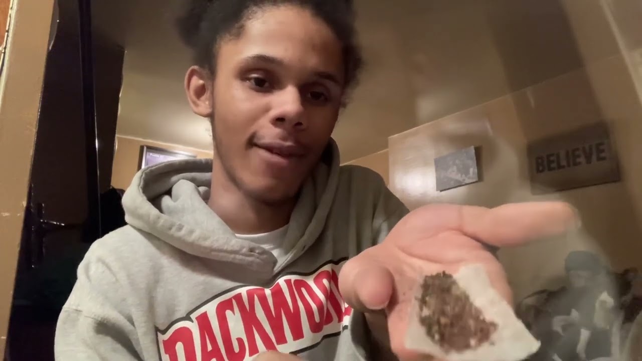 How to roll a spliff for beginners *NYC edition*